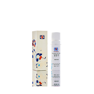 富拉尔基会下雨的乳液